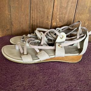 Summer shoes lace up